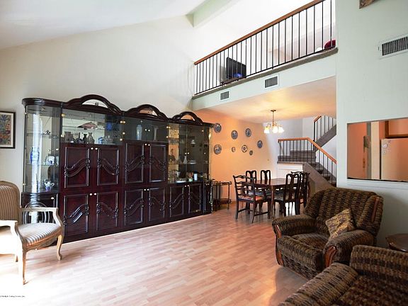 4th image of 74 Nancy Ct #8074