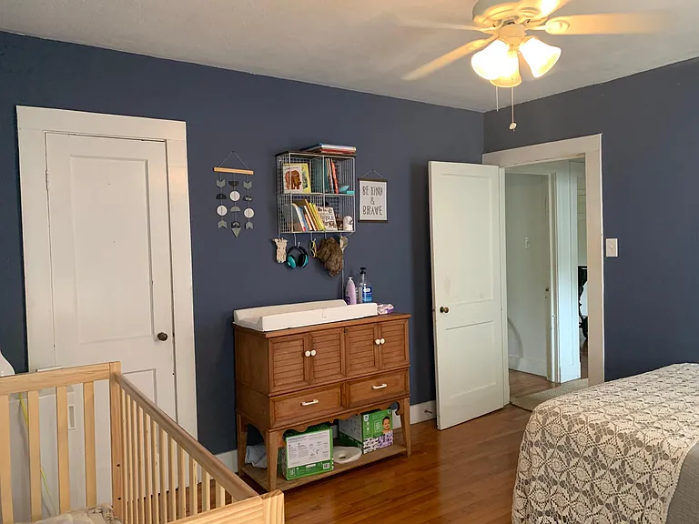 2nd bedroom