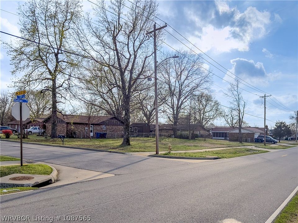 2nd image of 3200 S 93rd Cir