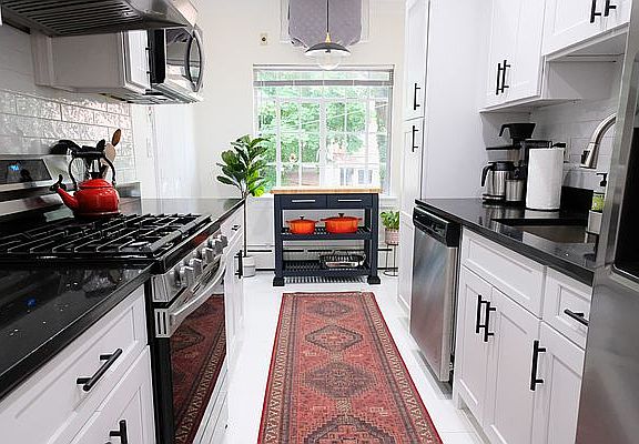 5th image of 67-62 Groton St #1