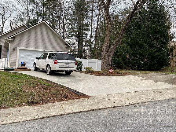 5th image of 1734 Clairmont Dr