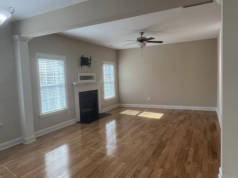44 Coswell Ct — Photo 17