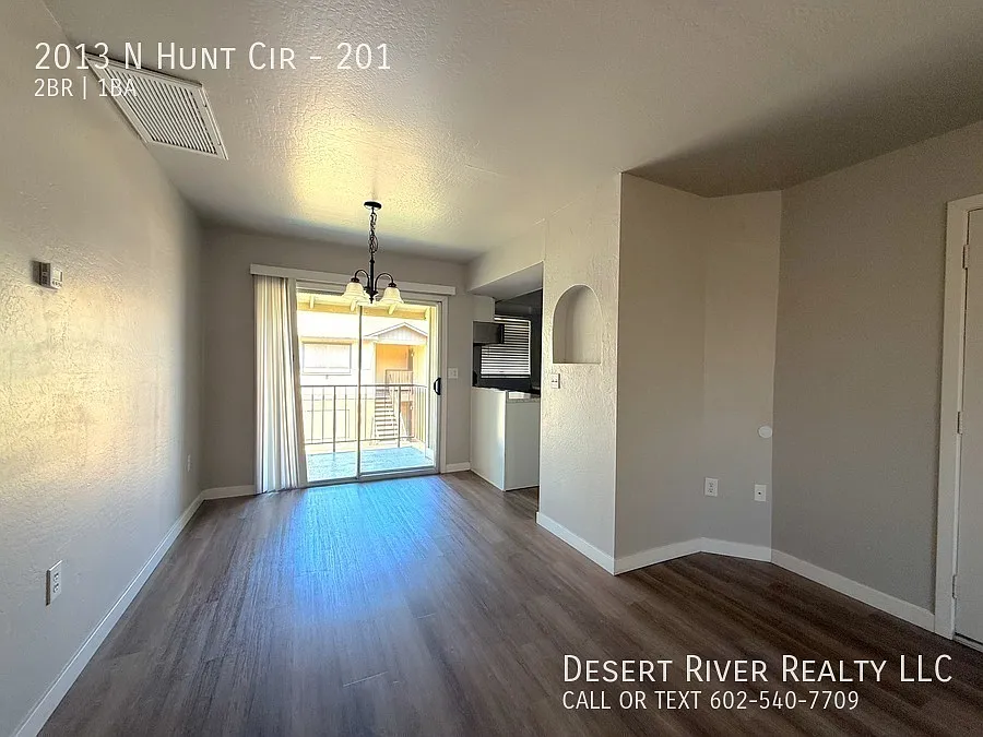 2013 N Hunt Cir Apt 201, Mesa, Az 85203 — Photo 4