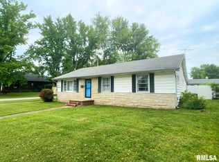 500 S Pennsylvania Ave, Carterville, IL 62918