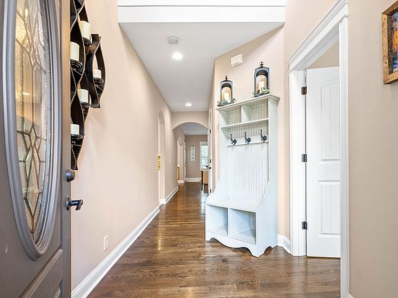 4th image of 1120 Reda Dr