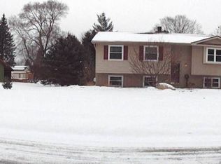 315 Balsam Dr, Dimondale, MI 48821