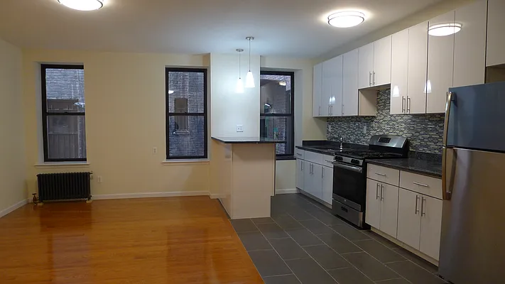 Rented by Oxford Property Group | media 12