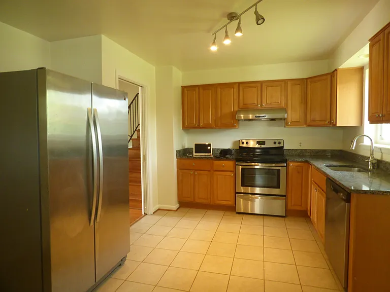 1744 Great Falls St — Photo 6