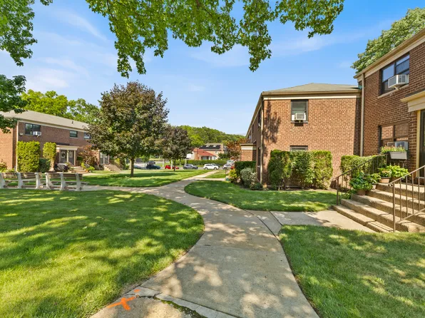 76-24 Springfield Boulevard image 1 of 7