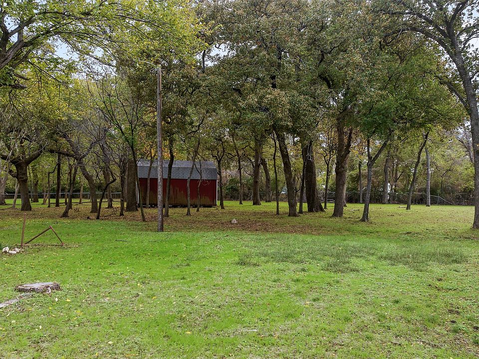 1st image of 100 Meadow Ln