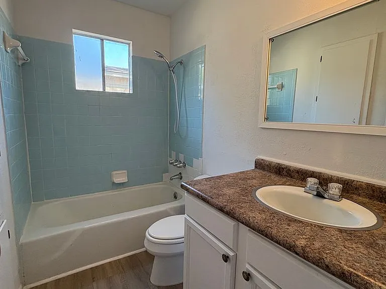 513 Sassafras Ave — Photo 7