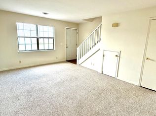 184 Oak Grove Rd APT 8, Johnson City, TN 37615