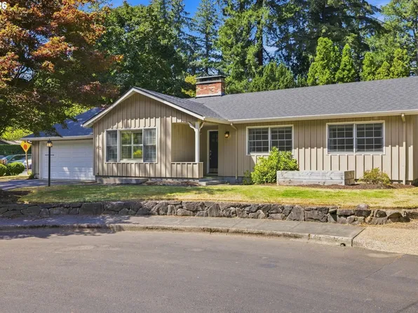 485 Country Club Ct, Lake Oswego, OR 97034