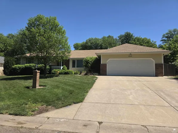 1605 N Cedar St, Abilene, KS 67410