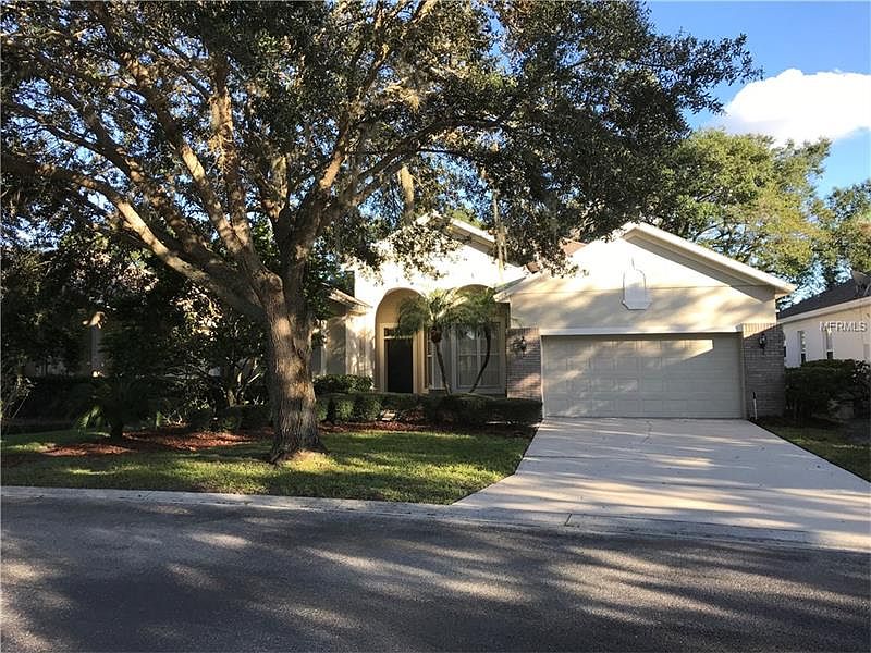 1st image of 702 Lakeworth Cir