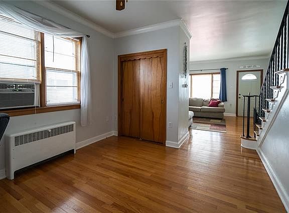 3rd image of 45 W 17th St