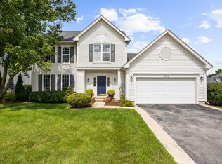 1255 Chicory Ln, Naperville, IL 60564