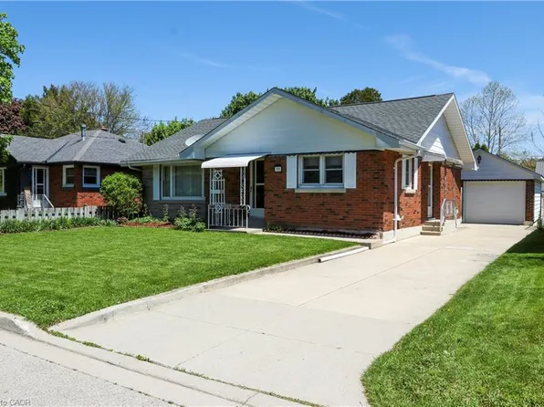 15 Richard Ave, Norfolk County, ON N3Y 3J1