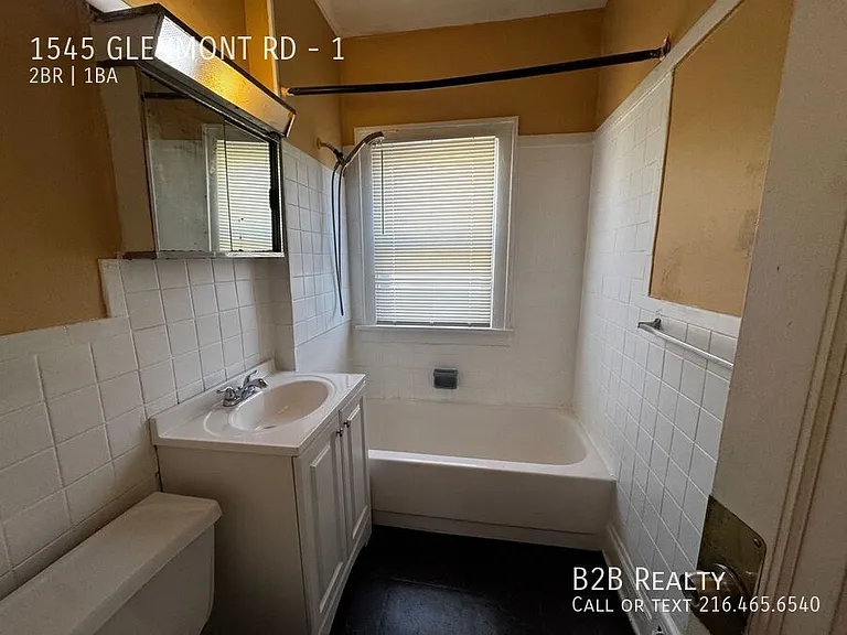 1545 Glenmont Rd #1 — Photo 8