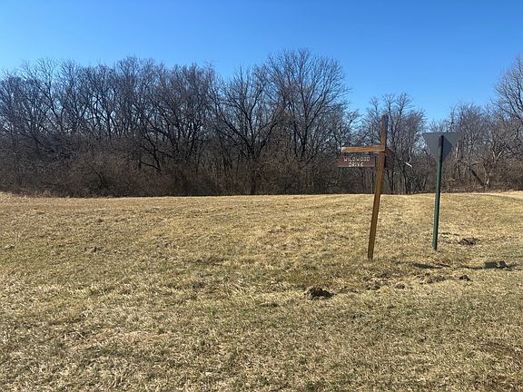 3rd image of 755 Lake Wildwood Dr