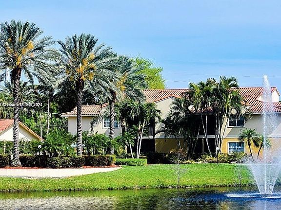 3rd image of 1267 SW 46th Ave APT 2313