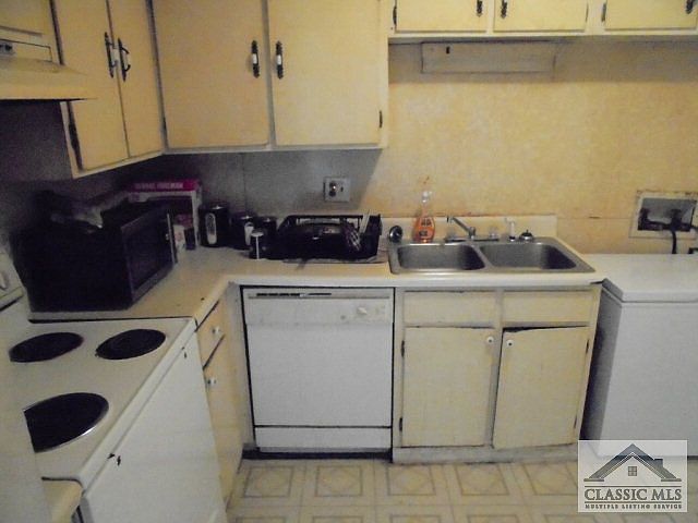 2nd image of 246 Chalfont Ln #246