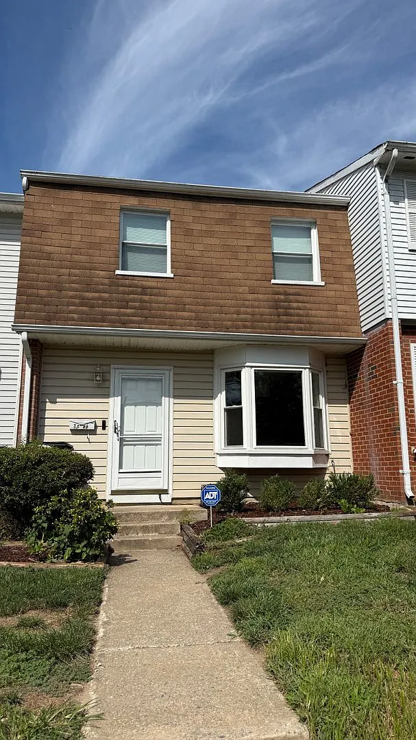 3-Bedroom Townhouse — Photo 1