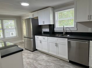 20 Maple St, Augusta, ME 04330