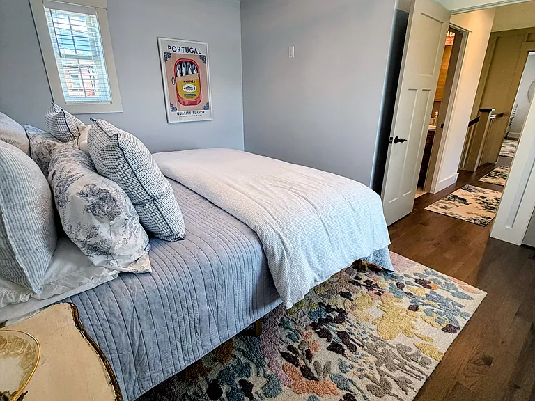 105 W Elizabeth St — Photo 30
