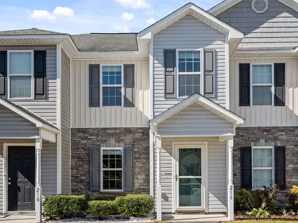 216 Glen Cannon Dr, Jacksonville, NC 28546