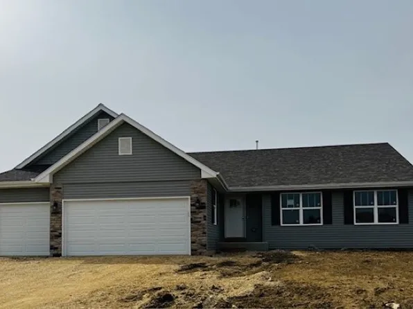 1110 Burlington Way, Davis Junction, IL 61020