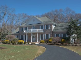 308 Haven Rd, Franklin Lakes, NJ 07417