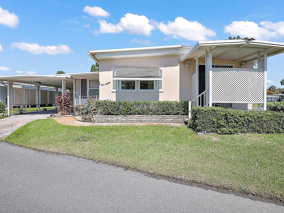 1st image of 180 Country Gardens Dr