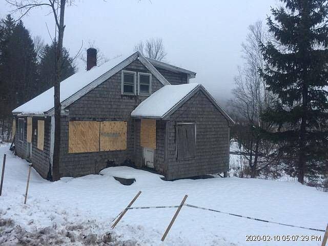 2nd image of 1107 Roxbury Mountain Rd