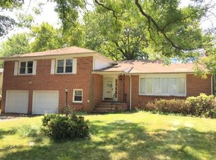 14 Lakeview Dr, West Orange, NJ 07052