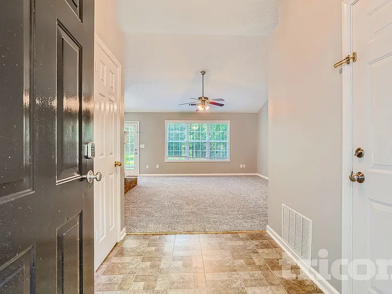 65 Cranbrook Ct — Photo 14