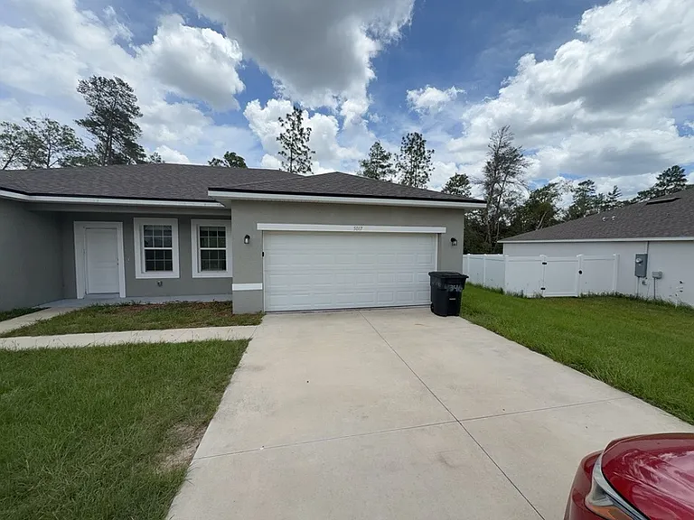 5017 SW 165th Street Rd — Photo 2