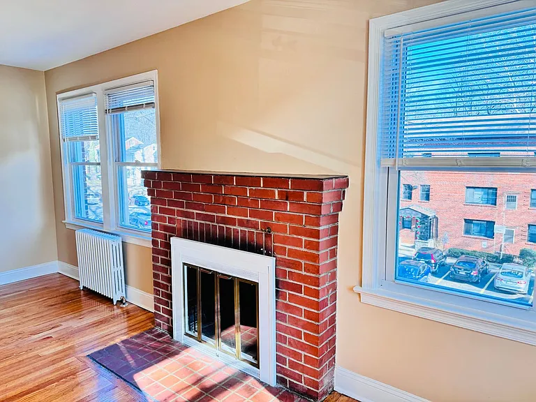 908 Hudson Ave FHY Properties, LLC — Photo 47