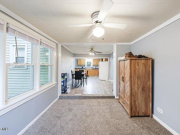 9th image of 507 Ralston Ave