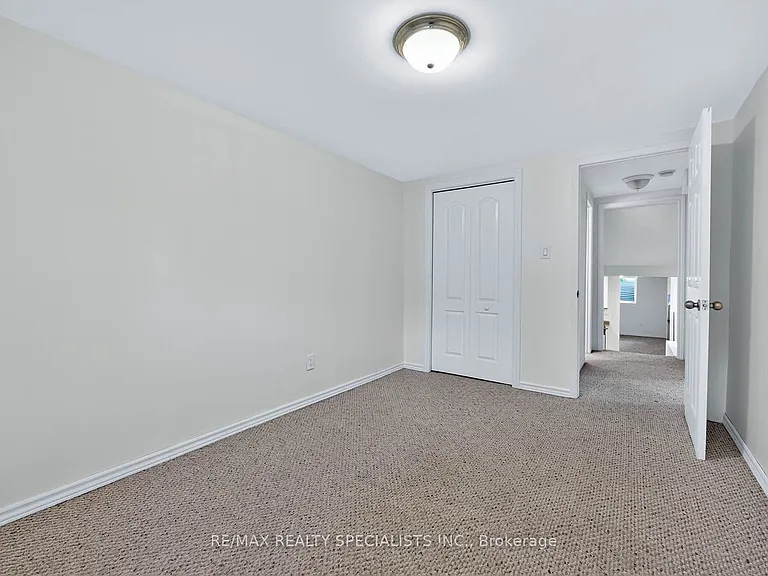 1912 Bonnymede Dr #LOWER — Photo 27
