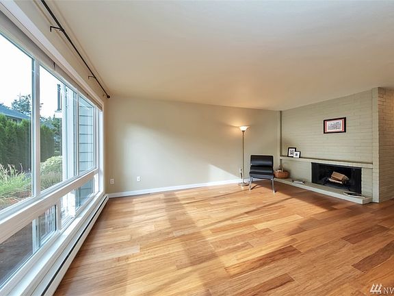 4th image of 15214 NE 8th St APT G13