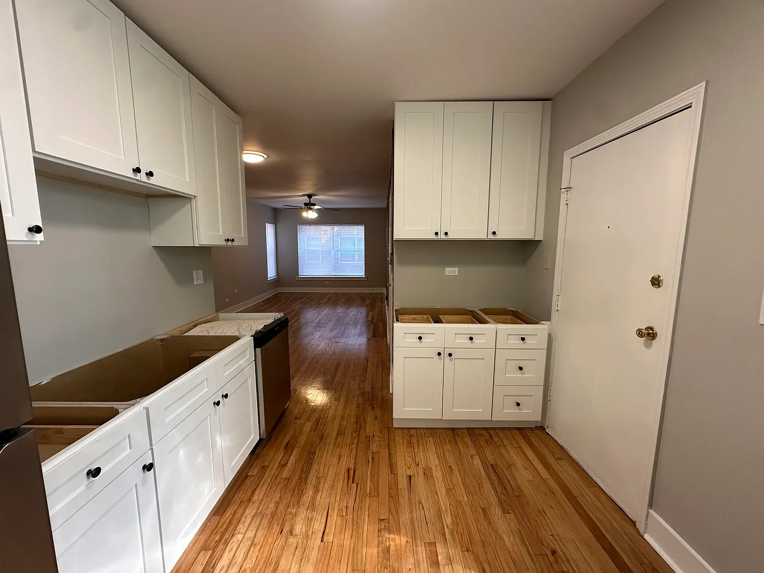 2 bed, $1,900 — Photo 3