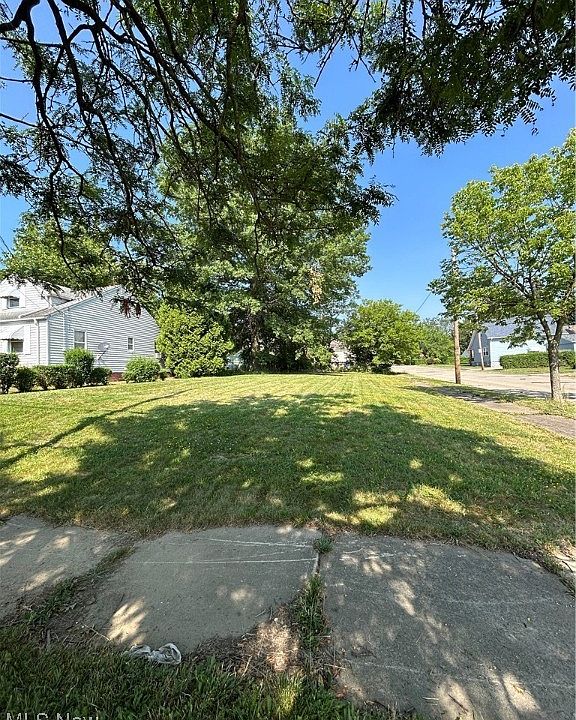 2nd image of 4259 E 162nd St