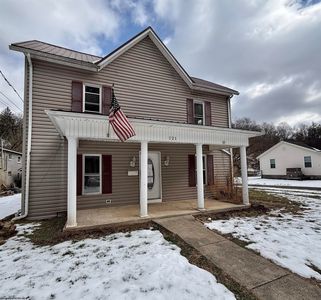 121 Valley St, Salem, WV, 26426