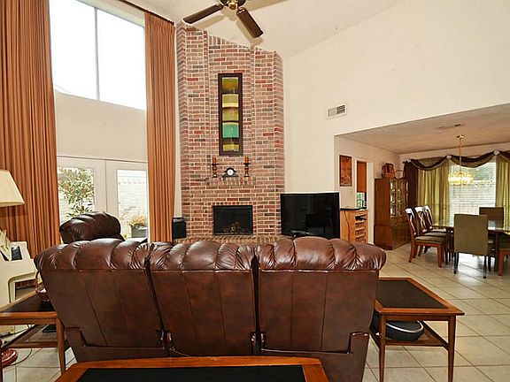 2nd image of 3522 Honey Creek Dr