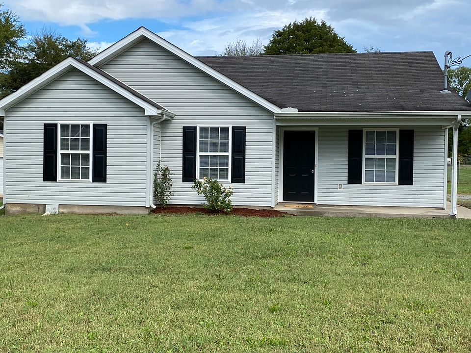 1st image of 348 Royal Garden Dr