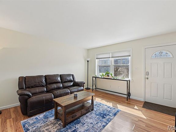 4th image of 835 Lilybud Ct