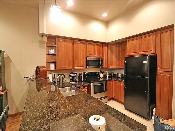 4th image of 7714 Birch Bay Dr #109