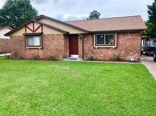 205 Bastrop St, Angleton, TX 77515