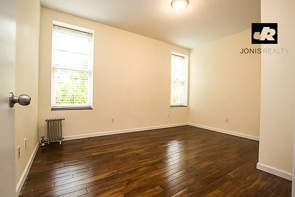 Rented by Jonis Realty | media 45